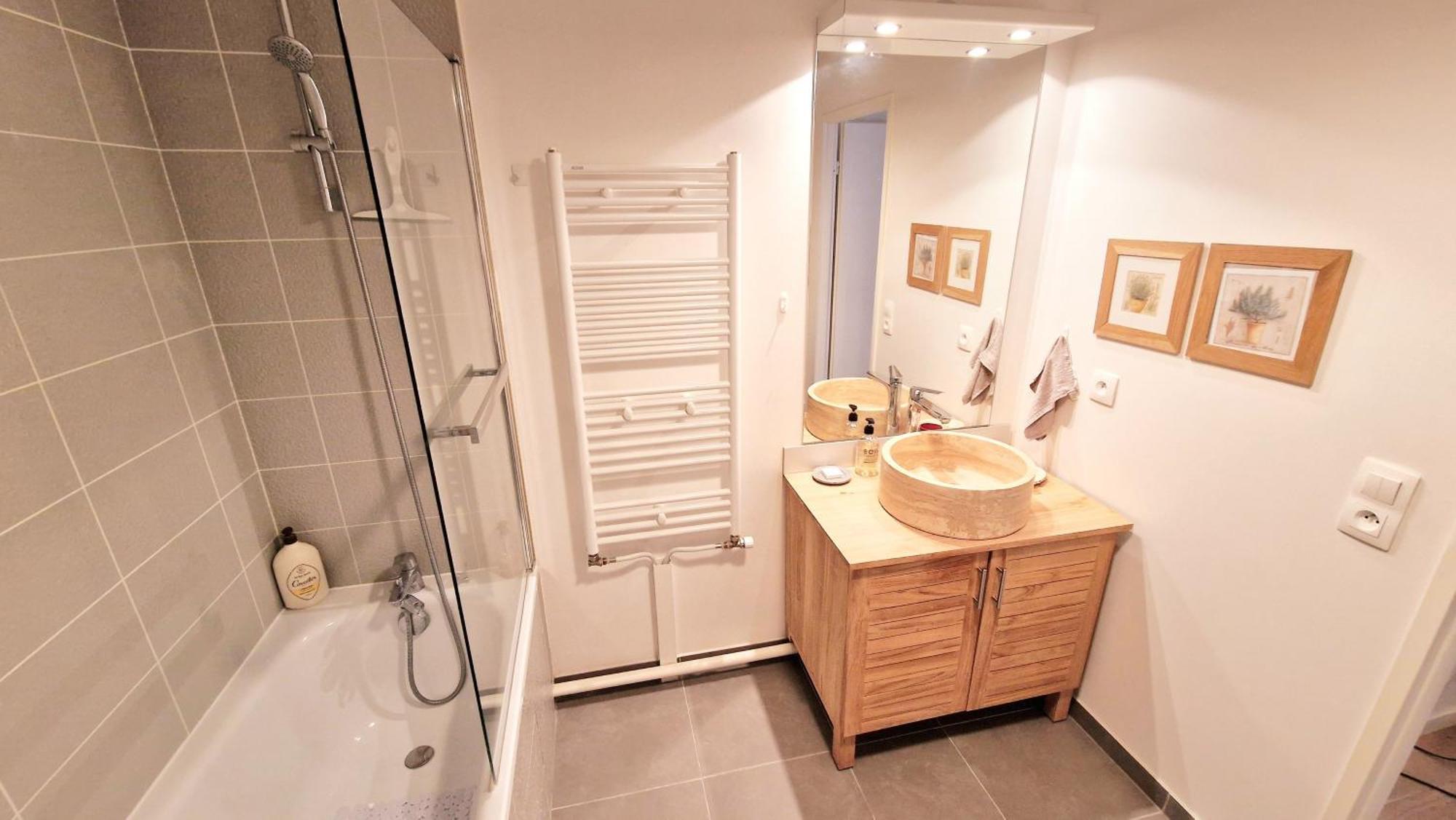 Appartement Moderne 3 Pieces Avec Parking Prive Massy  Exterior photo